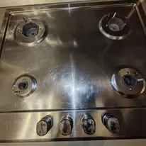 Štednjak nakon detaljnog odmašćivanja